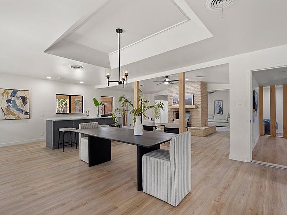 5th image of 703 Parkway St