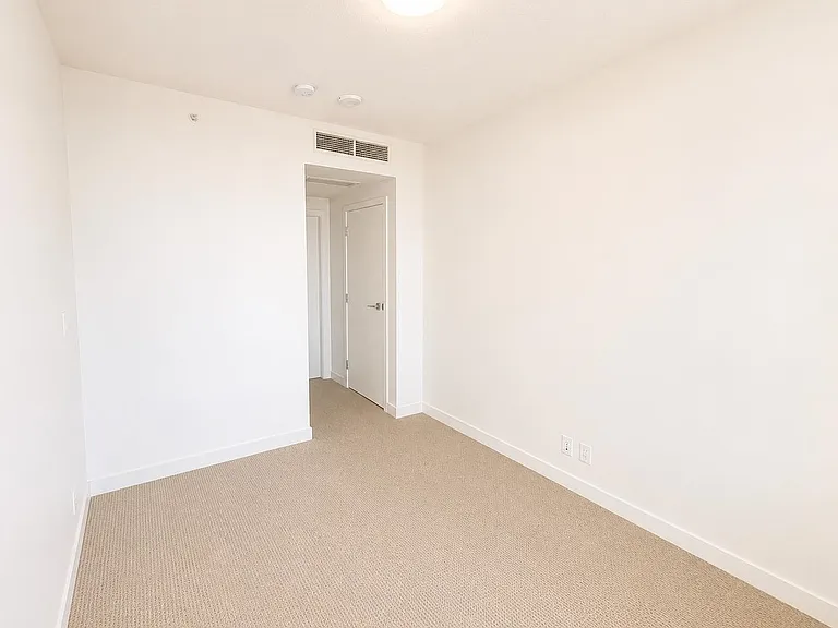 1471 Hunter St #1304 — Photo 7