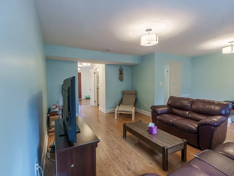 5776 Yellowrose Ct — Photo 7