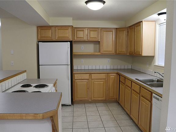 4th image of 3760 Westland Ct SE