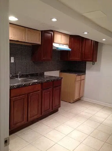 1 bed, 700 sqft, $1,050 — Photo 2