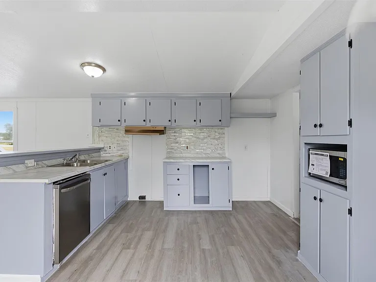 376 Rae Ln #A — Photo 5