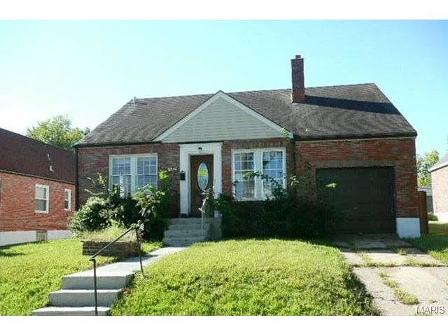 6856 Julian Ave photo 1