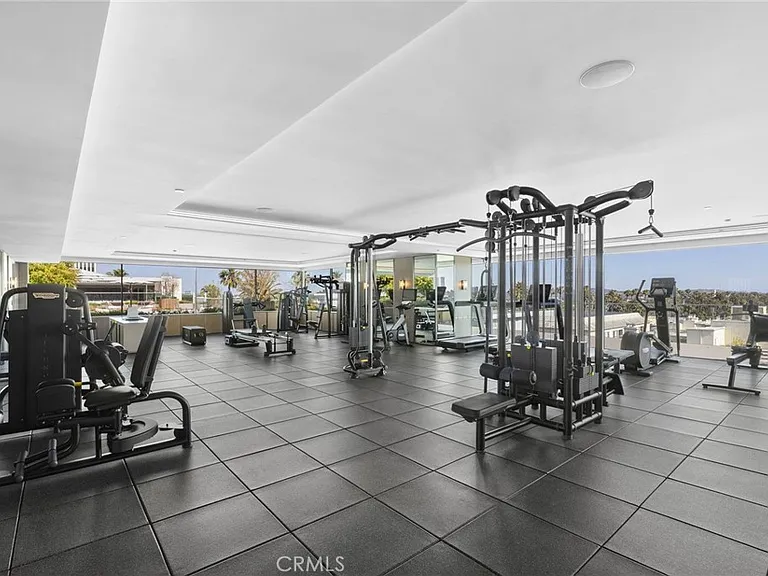 9200 Wilshire #304W — Photo 7