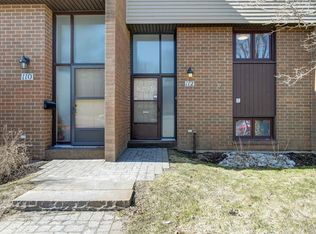 112 Forestside Cres, Halifax, NS B3M 1M4
