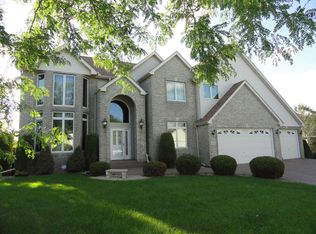 8083 Kimberly Ln N, Maple Grove, MN 55311