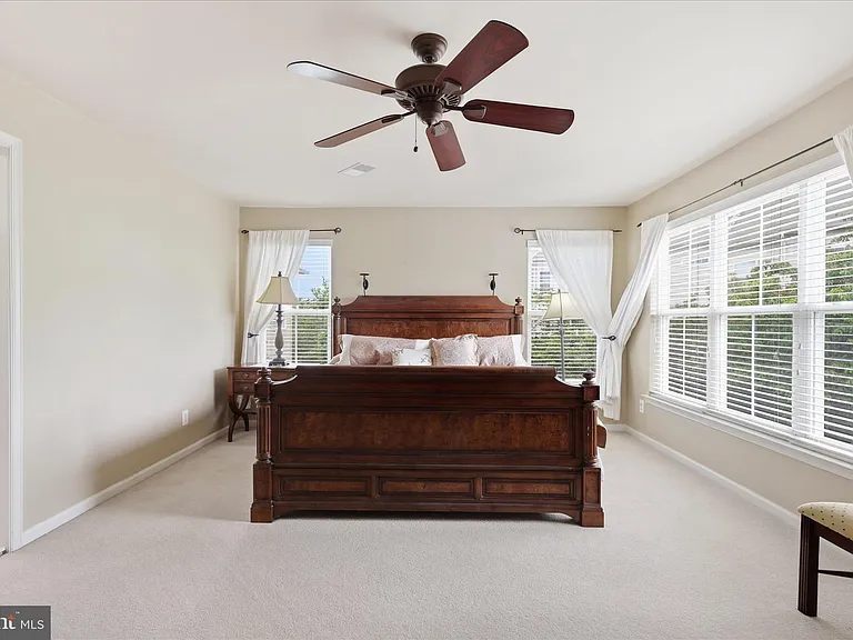 42476 Regal Wood Dr — Photo 24