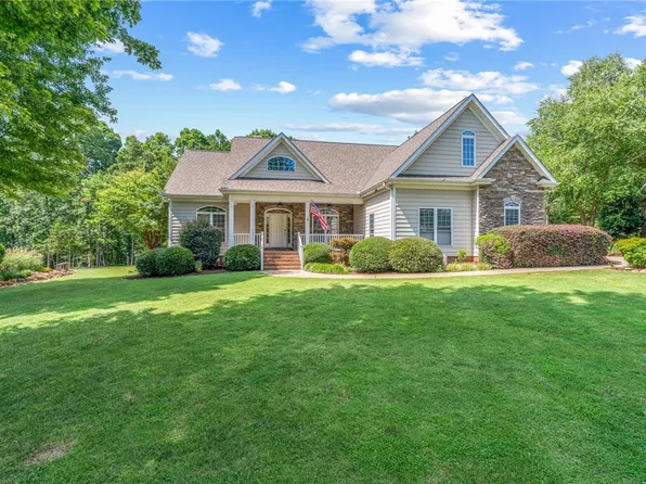 4001 Turnberry Loop, Seneca, SC 29678