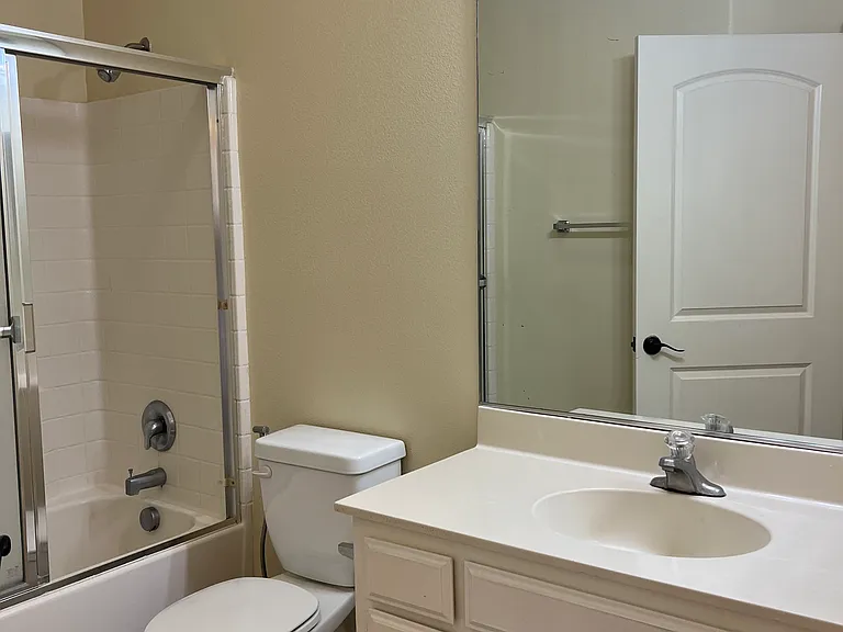 6901 Laurel Canyon Blvd #211 — Photo 18