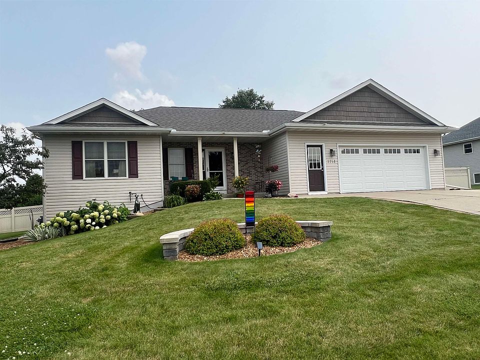 1st image of 3751 Redstone Dr
