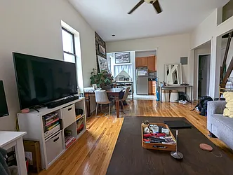 Rented by Manhattan Spaces