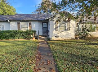 1061 E Walnut St, Hillsboro, TX 76645