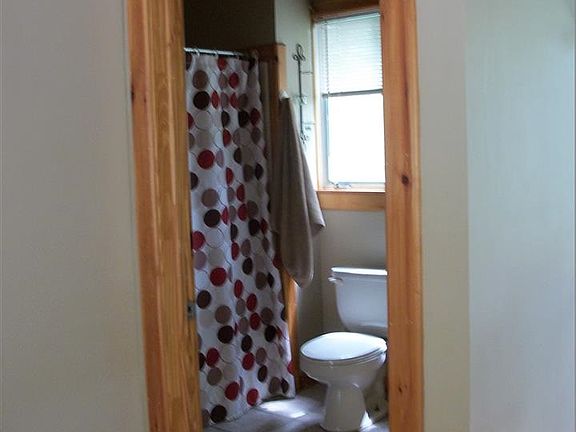 5th image of 18 Cotton Ct