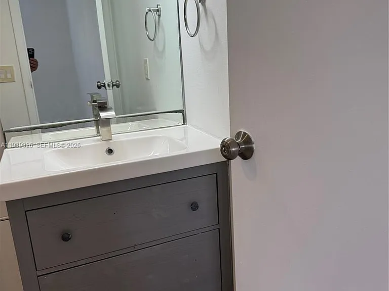 6301 N Falls Circle Dr #213 — Photo 34