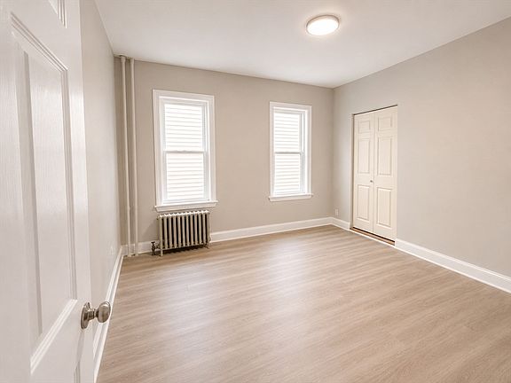4th image of 22 Fernboro St