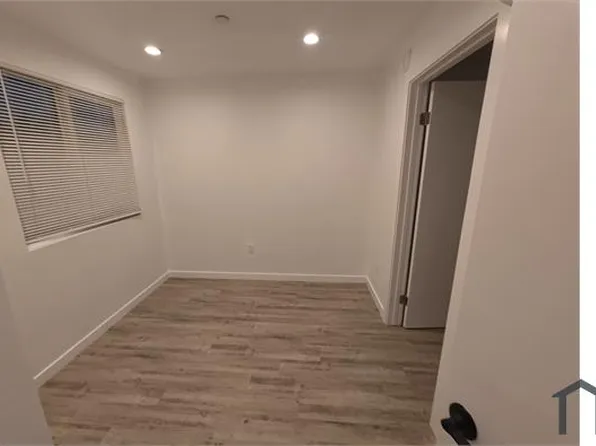 1348 E 27th St #202, Los Angeles, CA 90011