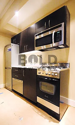 Rented by Bold New York | media 28