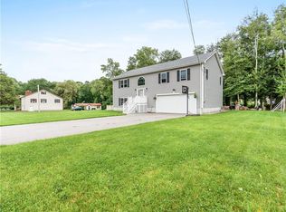 90 Arcadia Rd, Somerset, MA 02726