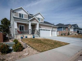 969 E Hidden Valley Dr, Fruit Heights, UT 84037
