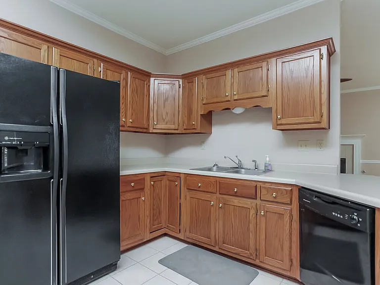3924 Tamara Dr — Photo 5