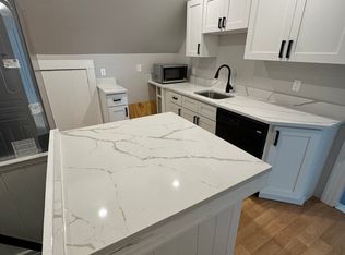 34 William St #3, Worcester, MA 01609