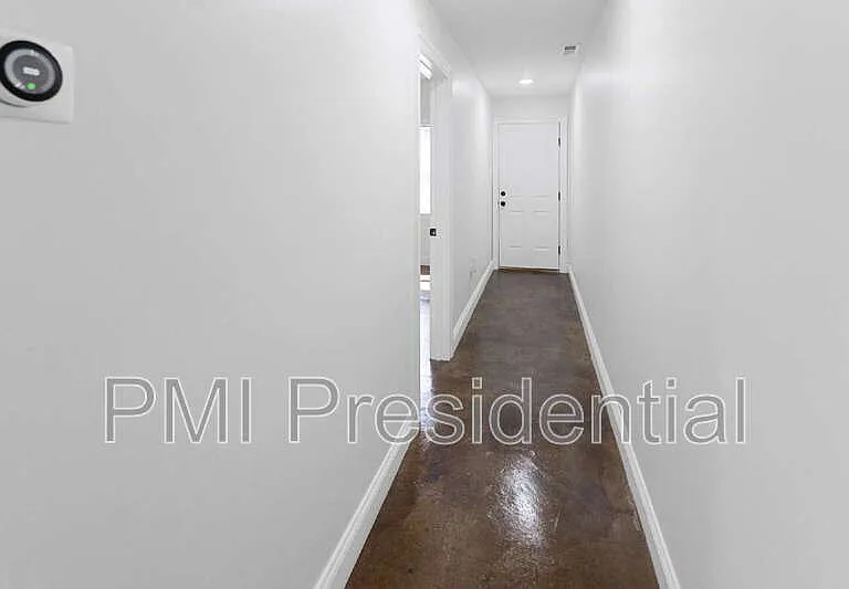1107 N 27th St — Photo 16