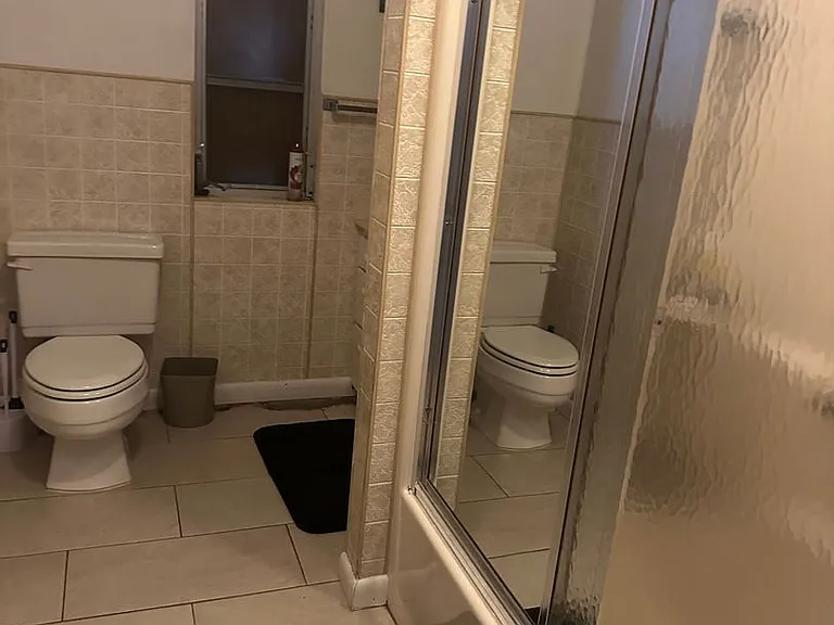 1155 Shady Cove Rd E — Photo 4