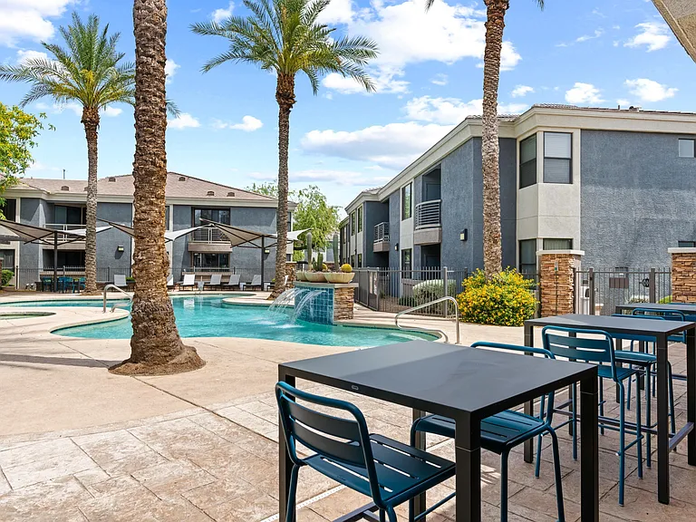 Pool-Side Dining Area at Element Deer Valley in Phoenix, AZ