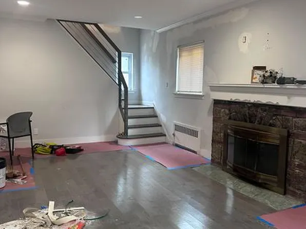14712 Grand Central Pkwy, Jamaica, NY 11435