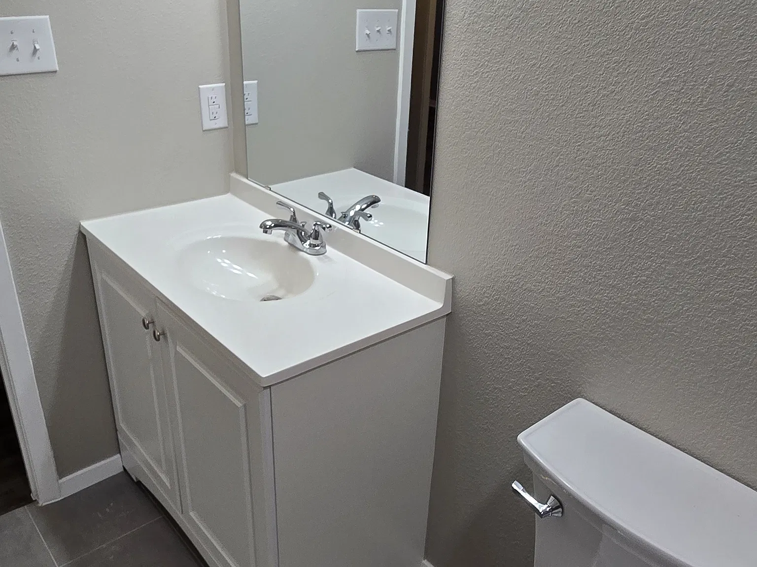 2 bed, $875 — Photo 4