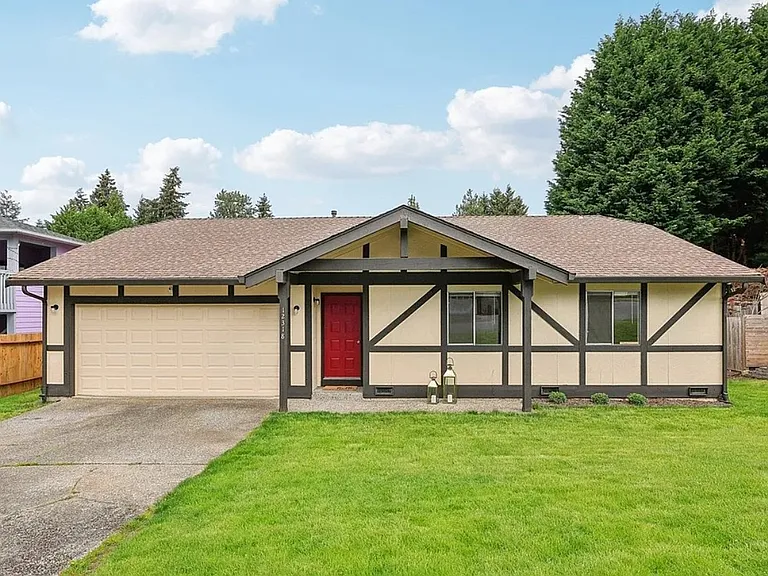 12318 SE 223rd Dr — Photo 1