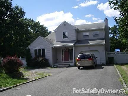 1st image of 545 Albert Ave