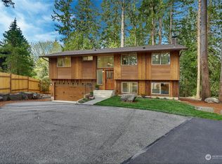 12018 Scenic Dr, Edmonds, WA 98026