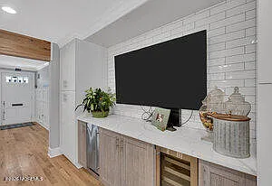 111 Sanborn Ave — Photo 14