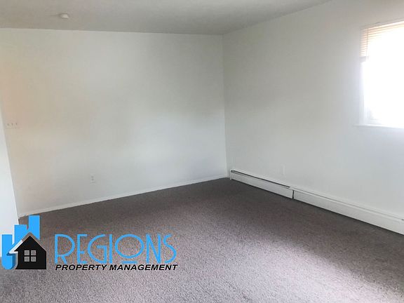 5th image of 822 E Washington St #3S