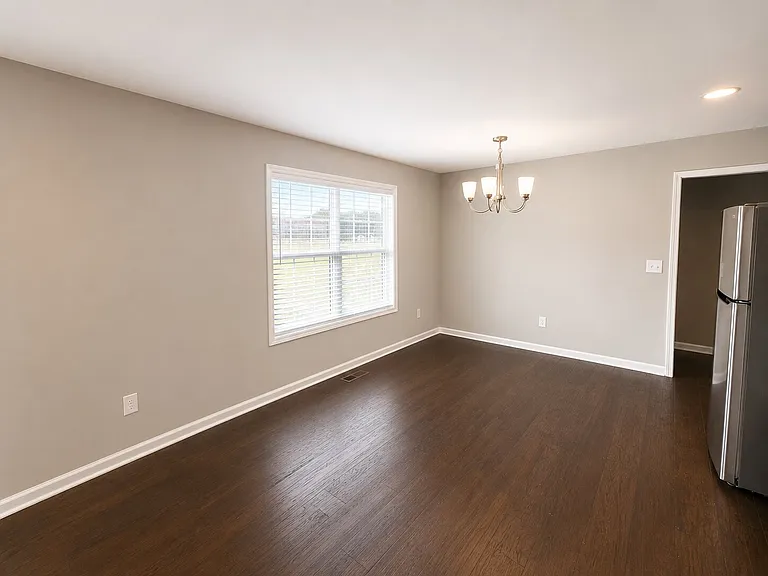 355 N Harris Rd — Photo 5