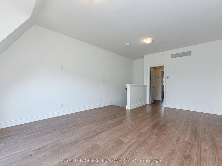 33 Salvador Allende Ct — Photo 22