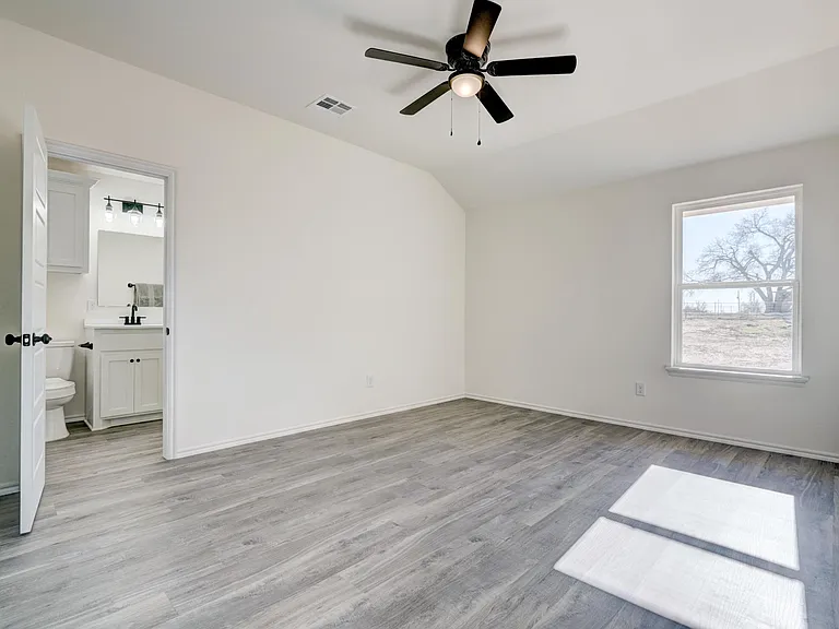 2295 County Road 1324 — Photo 11