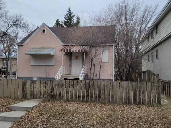 10802 112th St NW, Edmonton, AB T5H 3H3