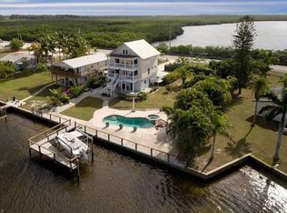 3962 Pine Island Rd NW, Matlacha, FL 33993