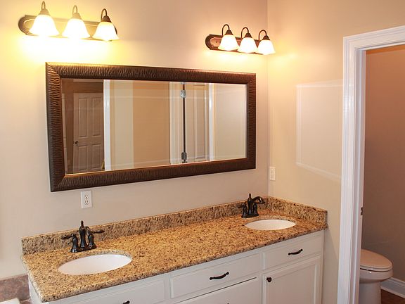 5th image of 2424 N Constance Ln