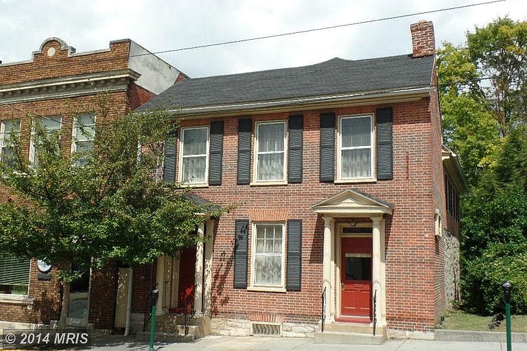 1st image of 130 W Burke St