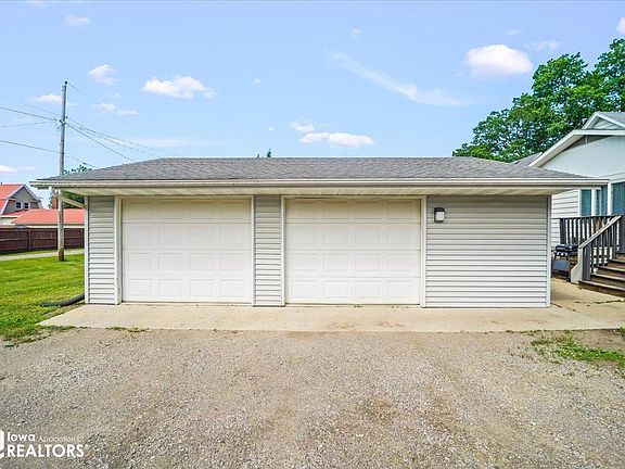 2nd image of 714 2nd Ave