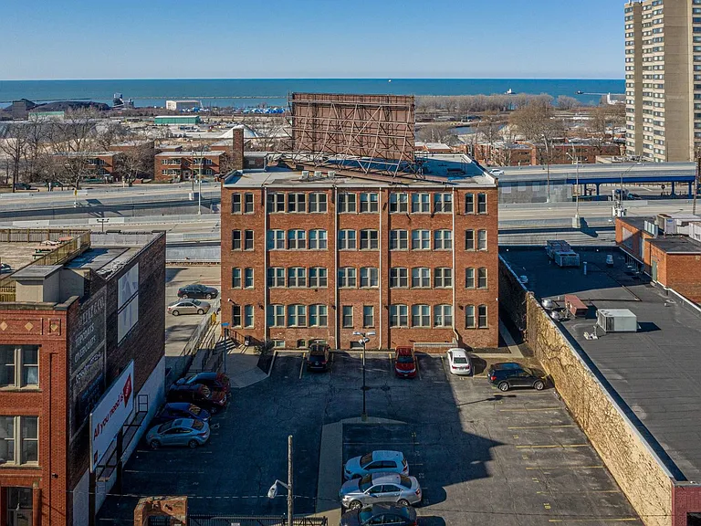 2820 Detroit Ave — Photo 13