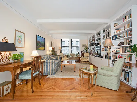 Sold by Sotheby's International Realty | media 19