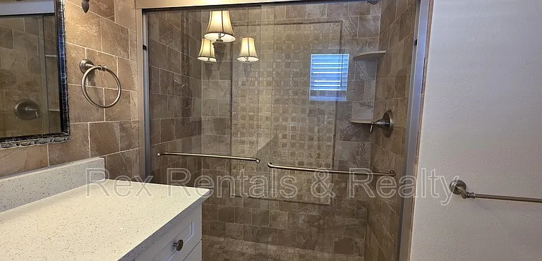 4095 14th St NE — Photo 17