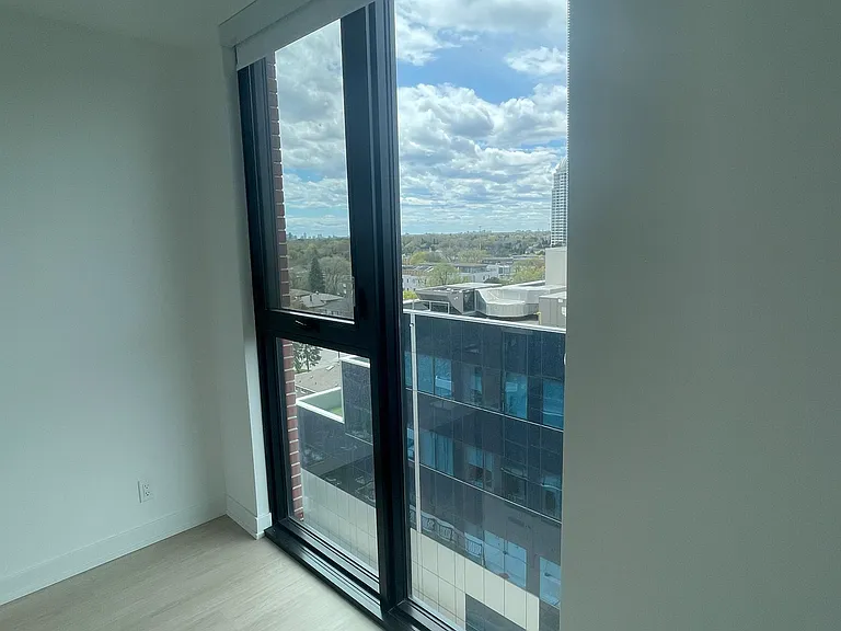 699 Sheppard Ave E #1005 — Photo 7