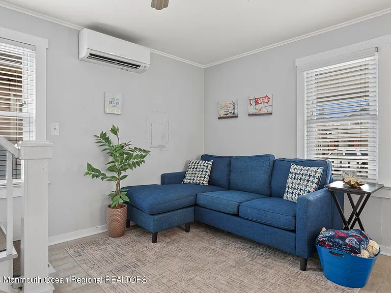 107 17th Ave — Photo 9