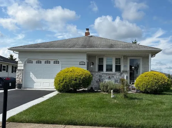 15 Tivoli Street, Toms River, NJ 08757