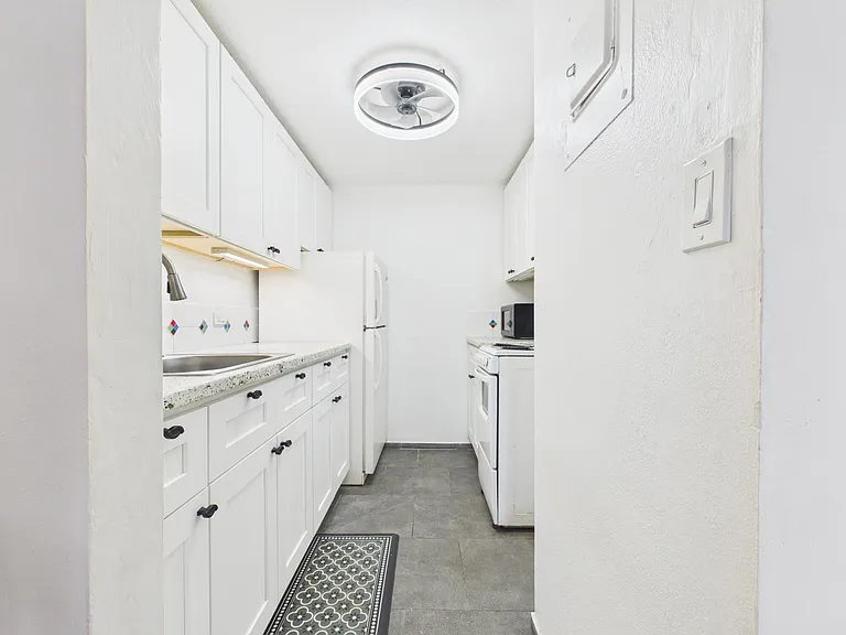 9 Herman Hill Est — Photo 5
